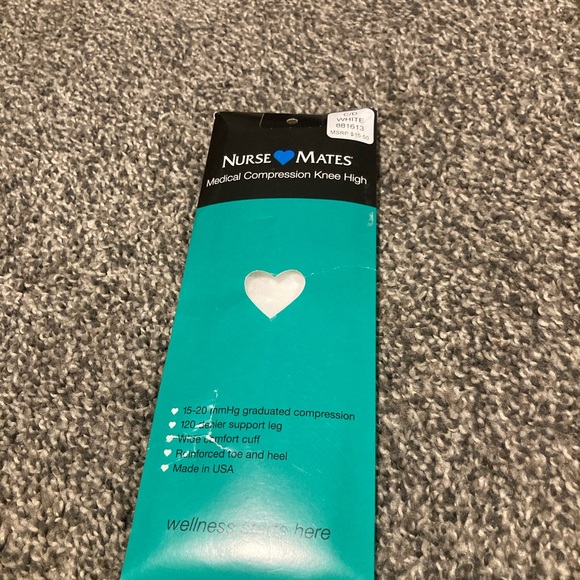 NWT Nurse Mates Medical Compression Knee High Socks/ White/C/D - Picture 1 of 2